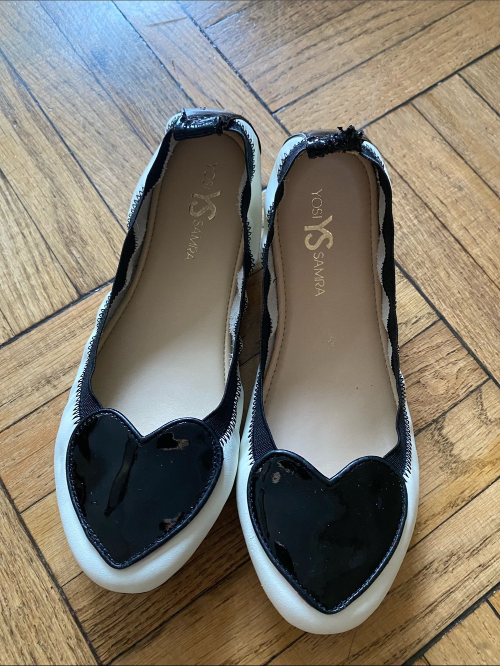 Yosi Samra White Ballet Flats with Black Heart Appliqué
